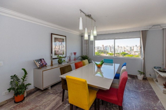 Imagem Imóvel com 3 Quartos à Venda, 135 m² em Moema - São Paulo Imagem Imóvel com 3 Quartos à Venda, 135 m² em Moema - São Paulo