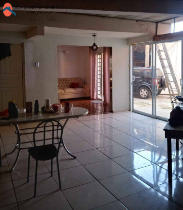 Imagem Casa com 4 Quartos à Venda, 250 m² em Laranjal Paulista Imagem Casa com 4 Quartos à Venda, 250 m² em Laranjal Paulista