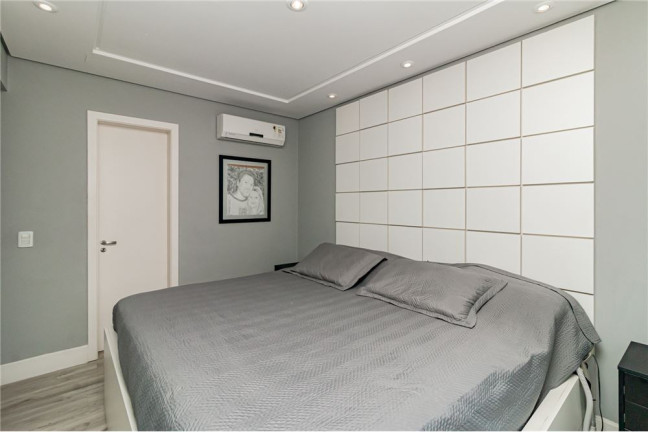 Imagem Apartamento com 3 Quartos à Venda, 112 m² em Moinhos De Vento - Porto Alegre