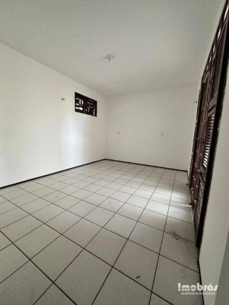 Imagem Casa com 4 Quartos para Alugar, 163 m² em Sapiranga - Fortaleza Imagem Casa com 4 Quartos para Alugar, 163 m² em Sapiranga - Fortaleza