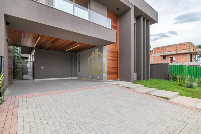 Imagem Casa com 3 Quartos à Venda, 300 m² em Santa Felicidade - Curitiba Imagem Casa com 3 Quartos à Venda, 300 m² em Santa Felicidade - Curitiba