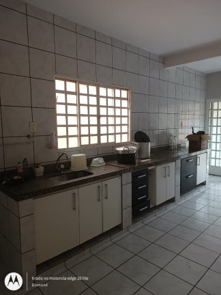 Imagem Casa com 3 Quartos à Venda, 300 m² em Lourival Parente - Teresina Imagem Casa com 3 Quartos à Venda, 300 m² em Lourival Parente - Teresina