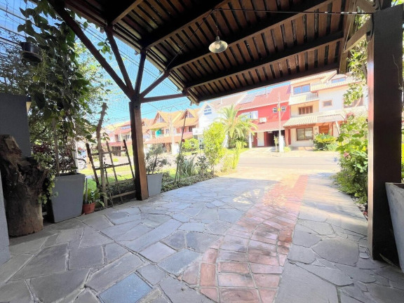 Imagem Casa com 4 Quartos à Venda, 132 m² em Ipanema - Porto Alegre Imagem Casa com 4 Quartos à Venda, 132 m² em Ipanema - Porto Alegre