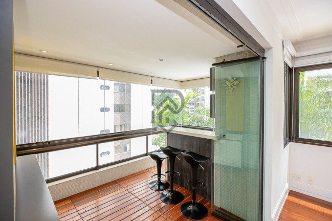 Imagem Apartamento com 3 Quartos à Venda, 162 m² em Moema - São Paulo Imagem Apartamento com 3 Quartos à Venda, 162 m² em Moema - São Paulo