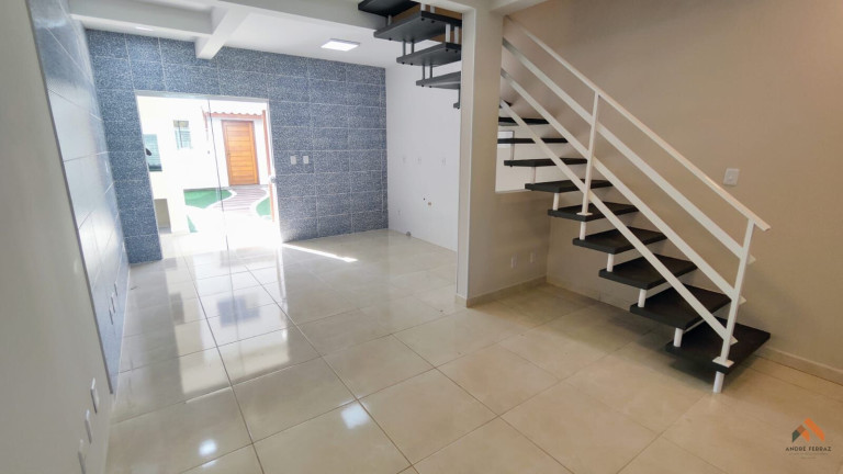 Imagem Casa com 3 Quartos à Venda, 132 m²