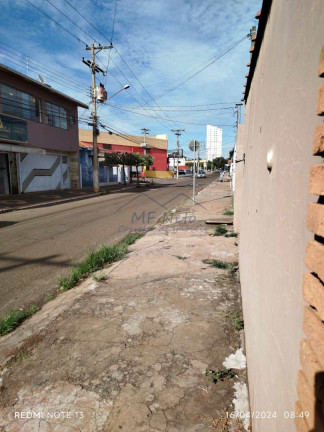 Imagem Casa com 3 Quartos à Venda, 294 m² em Vila Santa Terezinha - Pirassununga Imagem Casa com 3 Quartos à Venda, 294 m² em Vila Santa Terezinha - Pirassununga