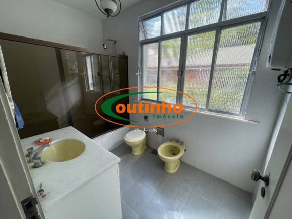Imagem Apartamento com 4 Quartos à Venda, 240 m² em Tijuca - Rio De Janeiro Imagem Apartamento com 4 Quartos à Venda, 240 m² em Tijuca - Rio De Janeiro