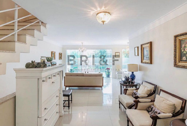 Imagem Casa com 4 Quartos à Venda, 260 m² em Brooklin - São Paulo Imagem Casa com 4 Quartos à Venda, 260 m² em Brooklin - São Paulo