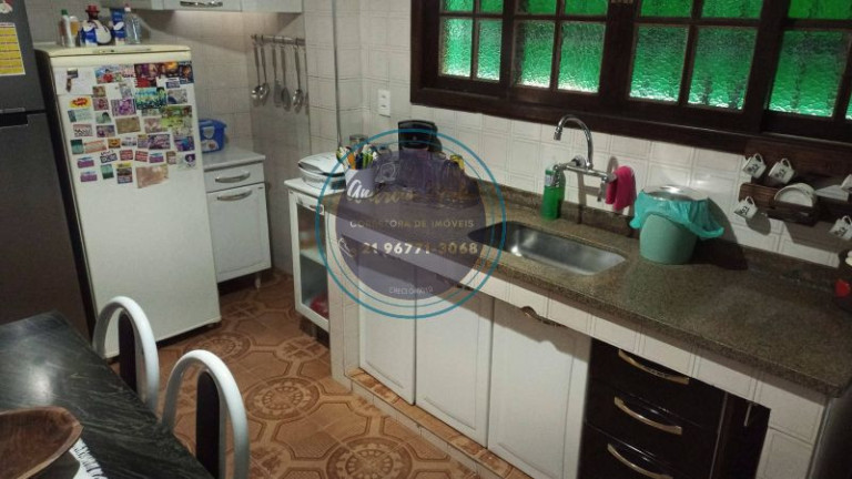 Imagem Casa com 4 Quartos à Venda, 200 m² Imagem Casa com 4 Quartos à Venda, 200 m²