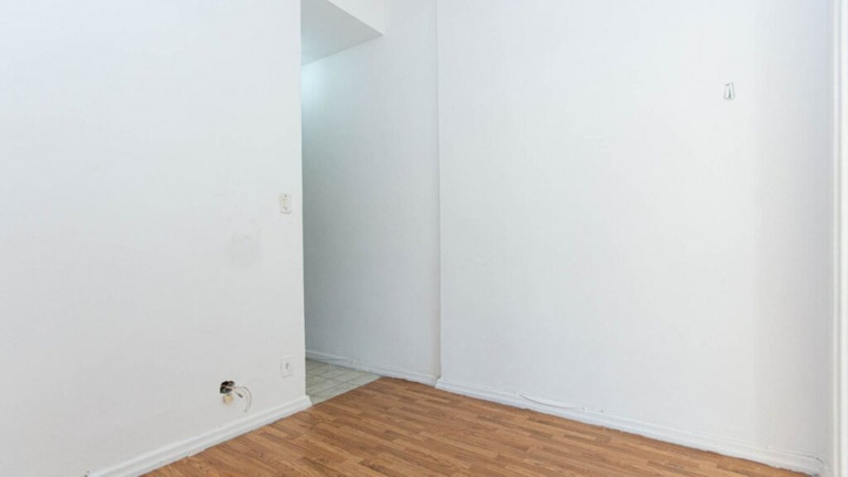 Imagem Imóvel com 1 Quarto à Venda, 26 m² em Copacabana - Rio De Janeiro Imagem Imóvel com 1 Quarto à Venda, 26 m² em Copacabana - Rio De Janeiro
