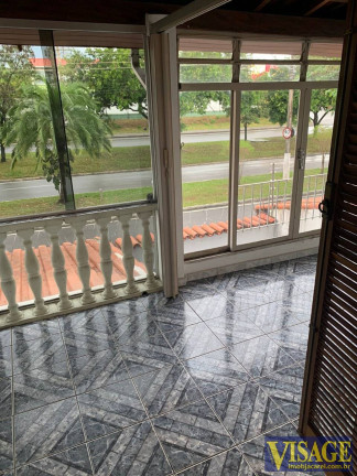 Imagem Casa com 3 Quartos à Venda,  em Parque Brasil - Jacareí