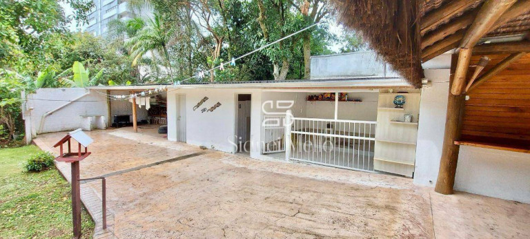 Imagem Casa com 4 Quartos à Venda, 210 m² em Praia Dos Amores - Balneário Camboriú Imagem Casa com 4 Quartos à Venda, 210 m² em Praia Dos Amores - Balneário Camboriú
