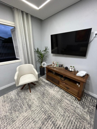 Imagem Casa com 4 Quartos à Venda, 110 m²