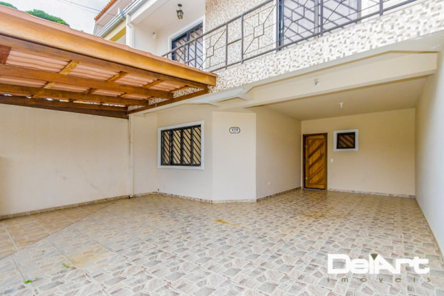 Imagem Sobrado com 3 Quartos à Venda, 232 m² em Capão Da Imbuia - Curitiba Imagem Sobrado com 3 Quartos à Venda, 232 m² em Capão Da Imbuia - Curitiba
