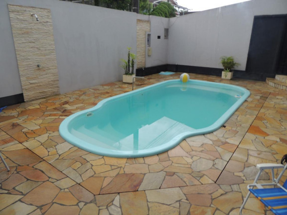 Imagem Casa com 3 Quartos à Venda, 310 m² em Costa E Silva - Joinville
