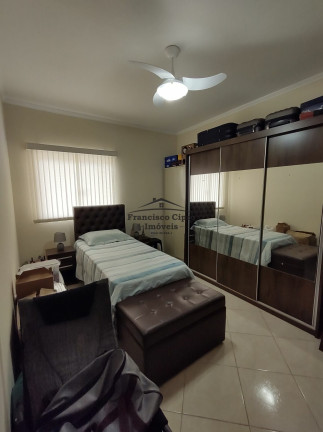 Imagem Casa com 3 Quartos à Venda, 233 m² em Santa Luzia - Guaratinguetá Imagem Casa com 3 Quartos à Venda, 233 m² em Santa Luzia - Guaratinguetá