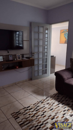 Imagem Casa com 3 Quartos à Venda, em Vila Pinheiro - Jacareí Imagem Casa com 3 Quartos à Venda, em Vila Pinheiro - Jacareí