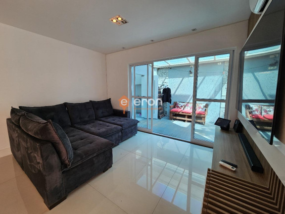 Imagem Casa com 3 Quartos à Venda, 180 m²