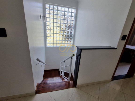 Imagem Sobrado com 4 Quartos à Venda, 200 m² em Canto Do Forte - Praia Grande Imagem Sobrado com 4 Quartos à Venda, 200 m² em Canto Do Forte - Praia Grande