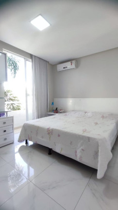 Imagem Casa com 3 Quartos à Venda, 300 m² em Sim - Feira De Santana Imagem Casa com 3 Quartos à Venda, 300 m² em Sim - Feira De Santana