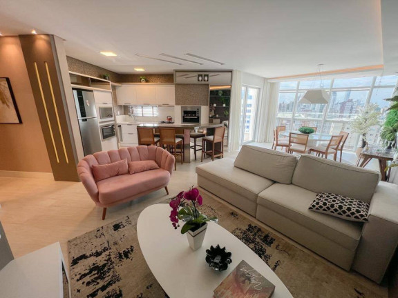 Imagem Apartamento com 3 Quartos à Venda, 130 m² em Centro - Balneário Camboriú