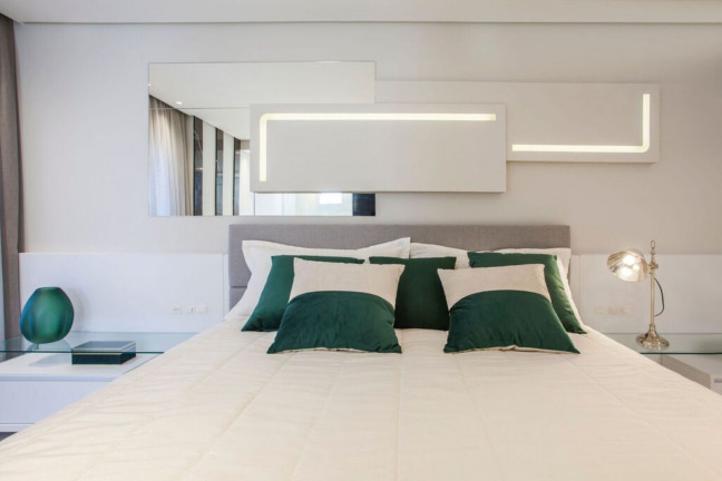 Imagem Imóvel com 4 Quartos à Venda, 334 m² em Centro - Balneário Camboriú Imagem Imóvel com 4 Quartos à Venda, 334 m² em Centro - Balneário Camboriú