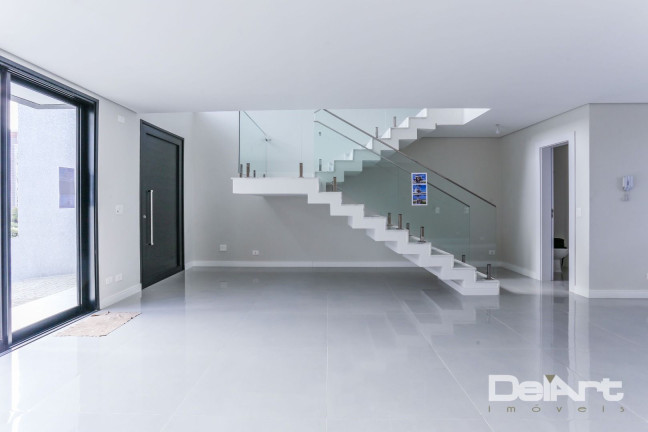 Imagem Casa com 3 Quartos à Venda, 224 m² em Uberaba - Curitiba
