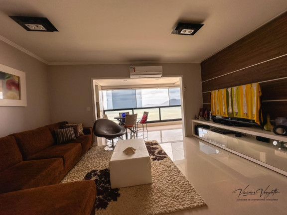 Imagem Apartamento com 3 Quartos à Venda, 154 m² em Centro - Balneário Camboriú