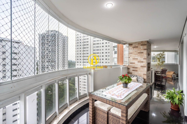 Imagem Apartamento com 3 Quartos à Venda, 185 m² em Vila Sofia - São Paulo
