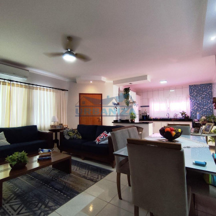 Imagem Casa com 3 Quartos à Venda, 165 m² em Colinas Park Residencial - Birigui Imagem Casa com 3 Quartos à Venda, 165 m² em Colinas Park Residencial - Birigui