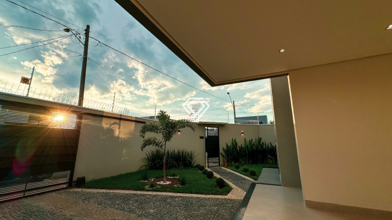 Imagem Casa com 3 Quartos à Venda, 191 m² em Plano Diretor Sul - Palmas Imagem Casa com 3 Quartos à Venda, 191 m² em Plano Diretor Sul - Palmas