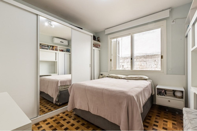 Imagem Apartamento com 1 Quarto à Venda, 38 m² em Rio Branco - Porto Alegre Imagem Apartamento com 1 Quarto à Venda, 38 m² em Rio Branco - Porto Alegre