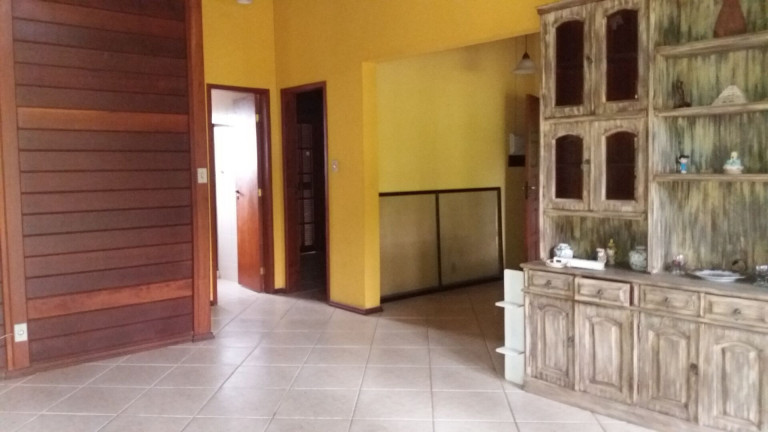 Imagem Casa com 3 Quartos para Alugar, 200 m² em Caxito - Maricá Imagem Casa com 3 Quartos para Alugar, 200 m² em Caxito - Maricá
