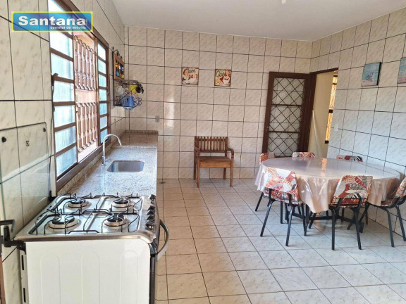 Imagem Casa com 3 Quartos à Venda, 160 m² em Bandeirantes - Caldas Novas