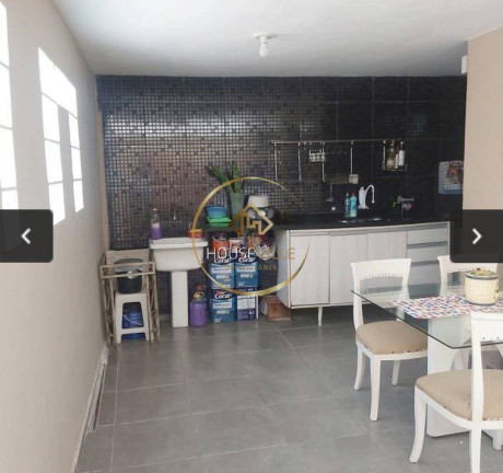 Imagem Casa com 3 Quartos à Venda, 140 m² em Eugênio De Mello - São José Dos Campos Imagem Casa com 3 Quartos à Venda, 140 m² em Eugênio De Mello - São José Dos Campos