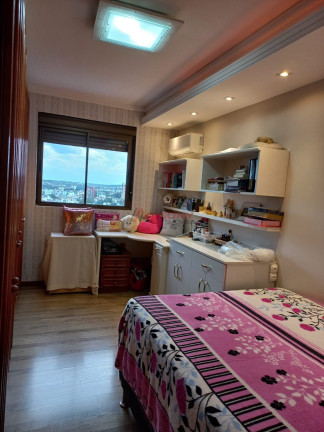 Imagem Cobertura com 4 Quartos à Venda, 244 m² em Nossa Senhora Medianeira - Santa Maria Imagem Cobertura com 4 Quartos à Venda, 244 m² em Nossa Senhora Medianeira - Santa Maria