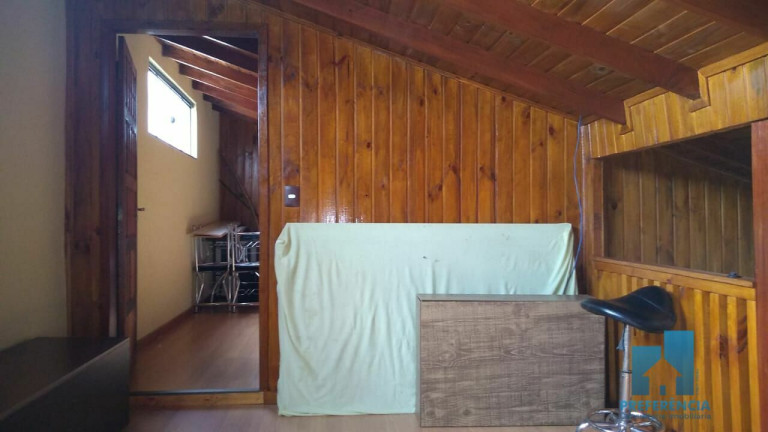Imagem Casa com 4 Quartos à Venda, 157 m² em Contorno - Ponta Grossa Imagem Casa com 4 Quartos à Venda, 157 m² em Contorno - Ponta Grossa