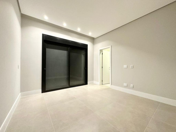 Imagem Casa com 4 Quartos à Venda, em -- - Capao Da Canoa Imagem Casa com 4 Quartos à Venda, em -- - Capao Da Canoa