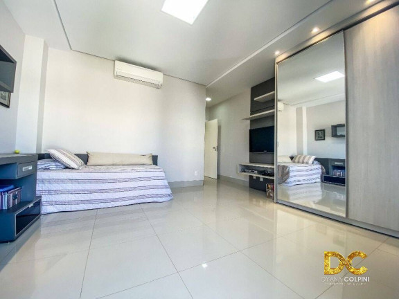 Imagem Casa de Condomínio com 4 Quartos à Venda, 317 m² em Jardim Itália - Cuiabá