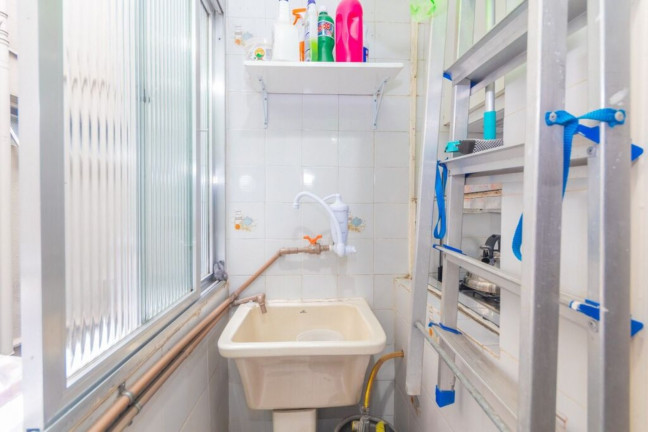 Imagem Imóvel com 3 Quartos à Venda, 64 m² em Vila Ipiranga - Porto Alegre Imagem Imóvel com 3 Quartos à Venda, 64 m² em Vila Ipiranga - Porto Alegre