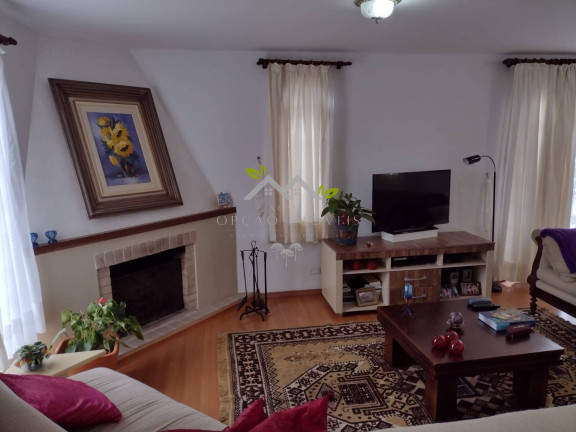 Imagem Casa com 4 Quartos à Venda, 250 m² em Vila Nova Suíça - Campos Do Jordão