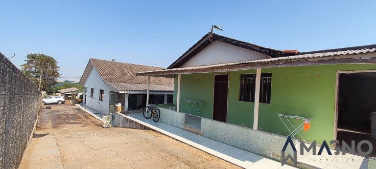 Imagem Casa com 5 Quartos à Venda, 582 m² em Santa Felicidade - Cascavel