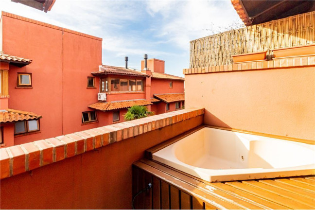 Casa de Condomínio com 3 Quartos à Venda, 214 m² em Vila Jardim - Porto Alegre