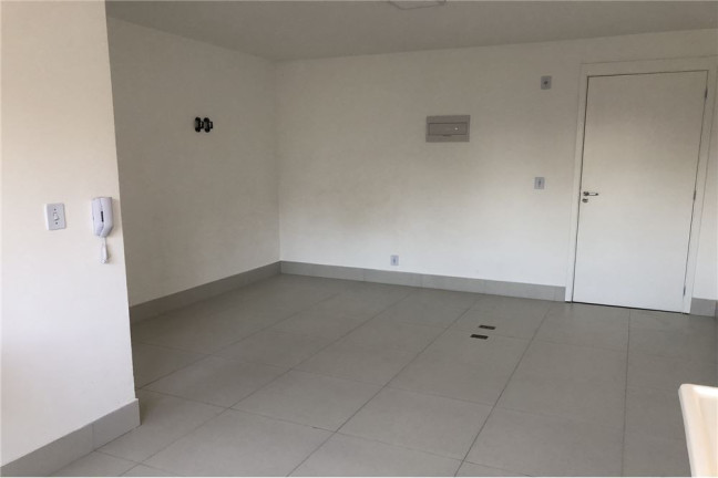 Imóvel com 1 Quarto à Venda,  em Vila Ema - São Paulo