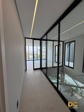 Imagem Casa de Condomínio com 4 Quartos à Venda, 368 m² em Petrópolis - Várzea Grande