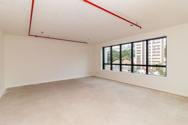 Sala Comercial à Venda, 48 m² em Floresta - Porto Alegre