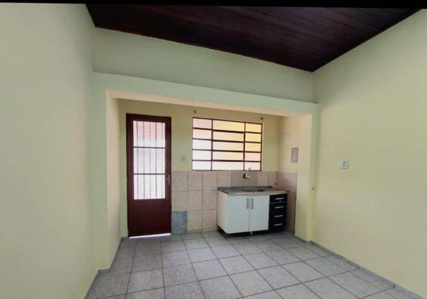 Imagem Casa com 3 Quartos à Venda, em Sarandi - Porto Alegre Imagem Casa com 3 Quartos à Venda, em Sarandi - Porto Alegre