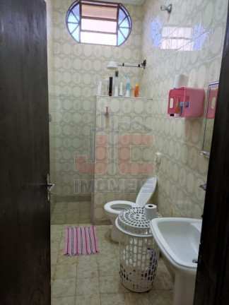 Imagem Casa com 3 Quartos à Venda, 229 m² em Vila Mariana - Ribeirão Preto Imagem Casa com 3 Quartos à Venda, 229 m² em Vila Mariana - Ribeirão Preto