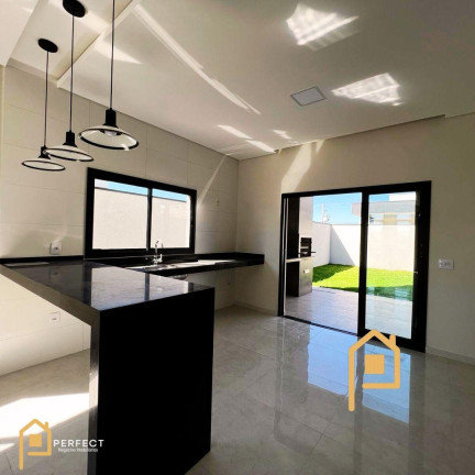 Imagem Casa com 3 Quartos à Venda, 180 m² em Condominio Residencial Malibú - Caçapava Imagem Casa com 3 Quartos à Venda, 180 m² em Condominio Residencial Malibú - Caçapava