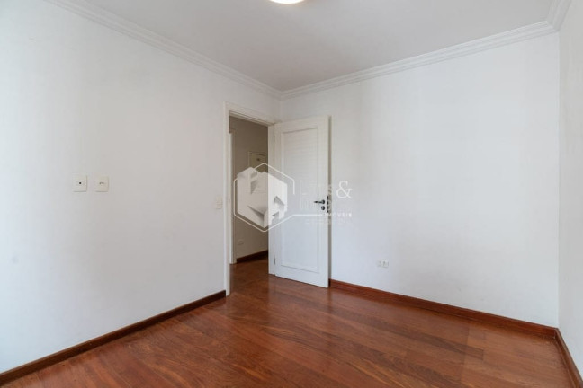 Imagem Imóvel com 3 Quartos à Venda, 240 m² em Itaim Bibi - São Paulo